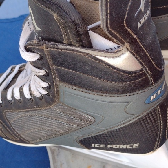 American Ice Force Ice Skates - Picture 4 of 5